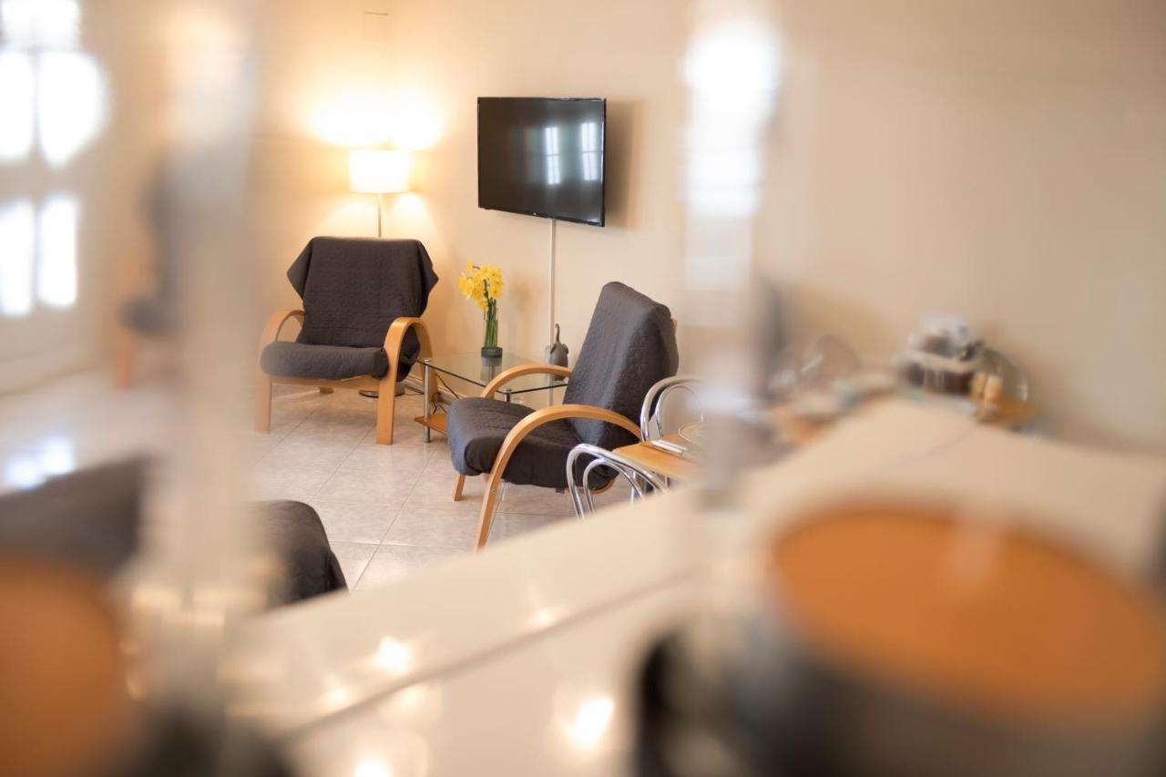 Silene Luxury Apartment Néa Péramos Екстериор снимка
