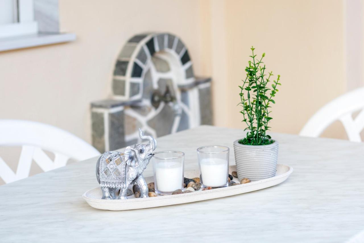 Silene Luxury Apartment Néa Péramos Екстериор снимка